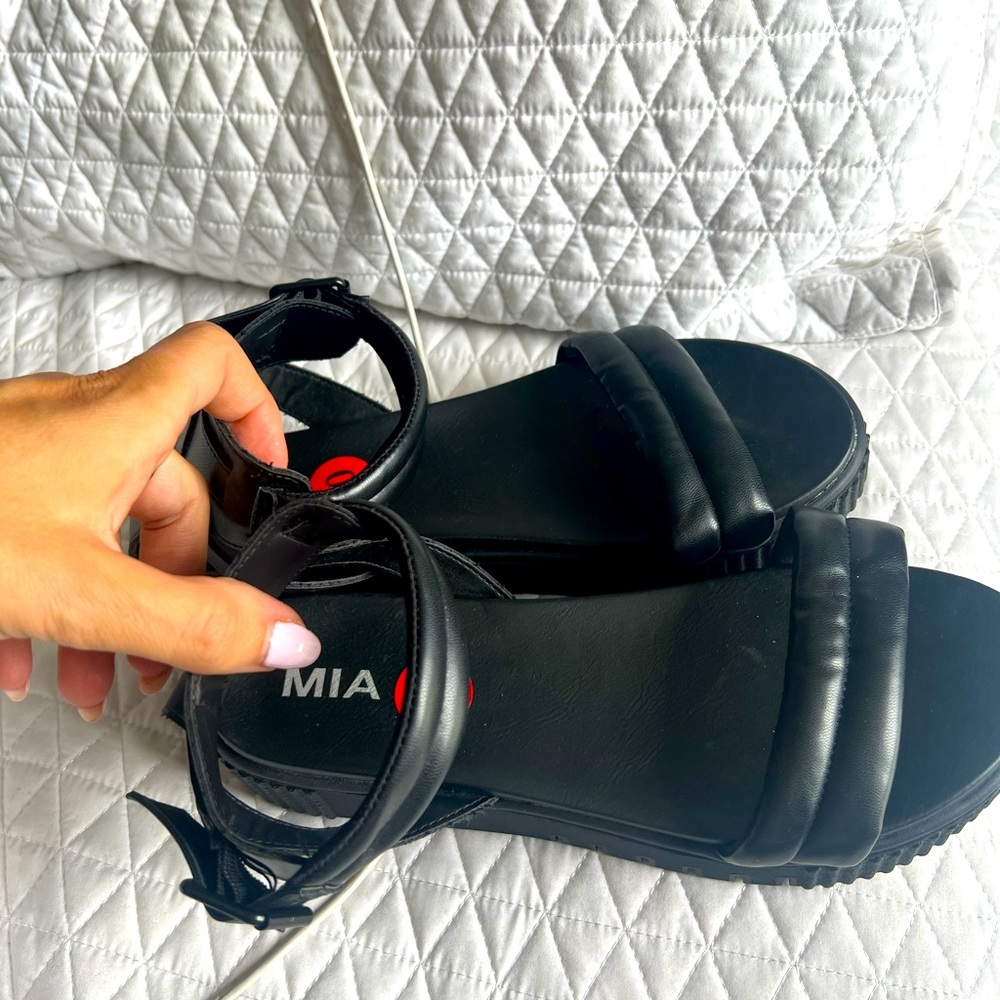 Black MIA women sandals